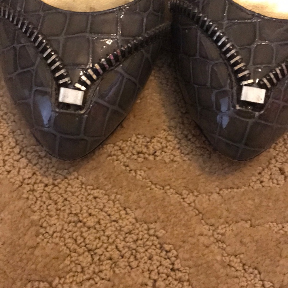 Betsey Johnson Heels. - Picture 5 of 6